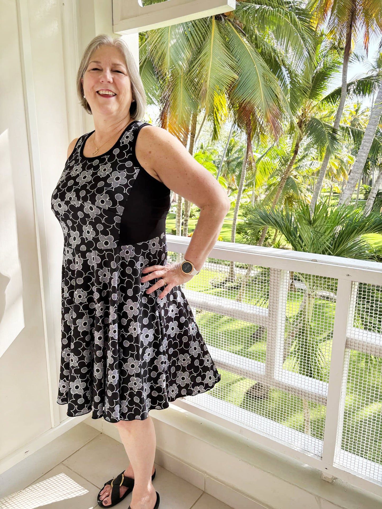 Robe Johanne-Noir/Blanc