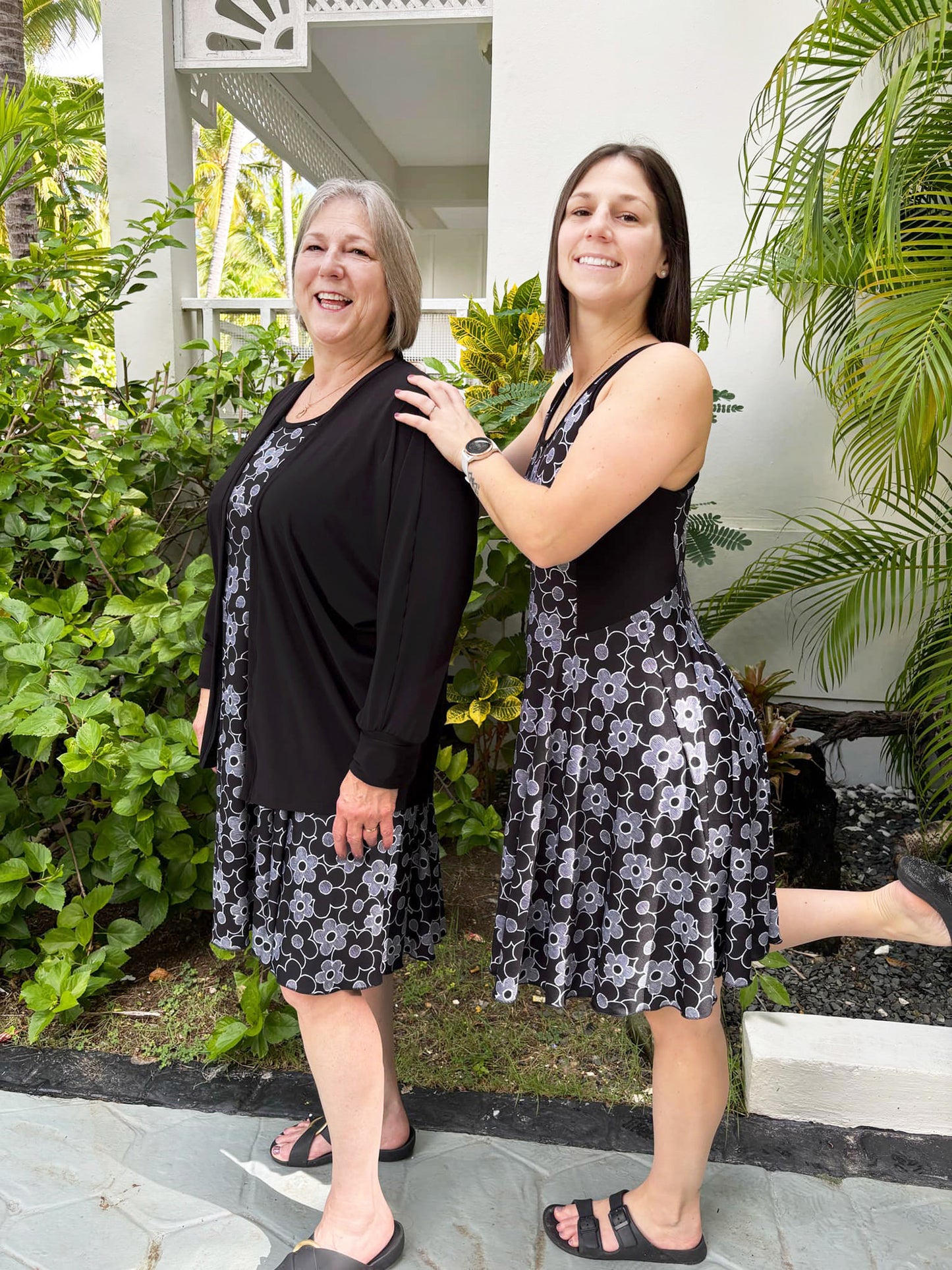 Robe Johanne-Noir/Blanc