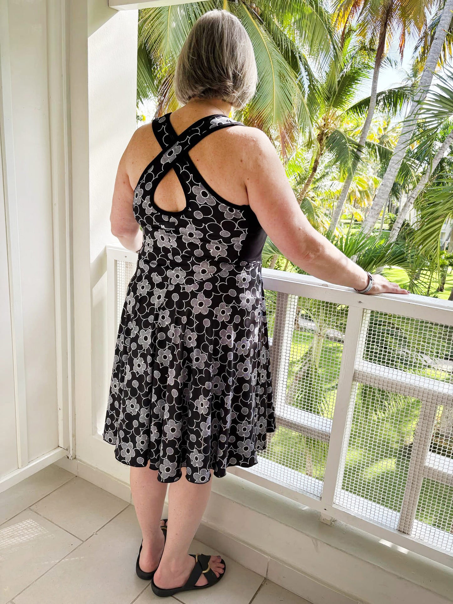 Robe Johanne-Noir/Blanc