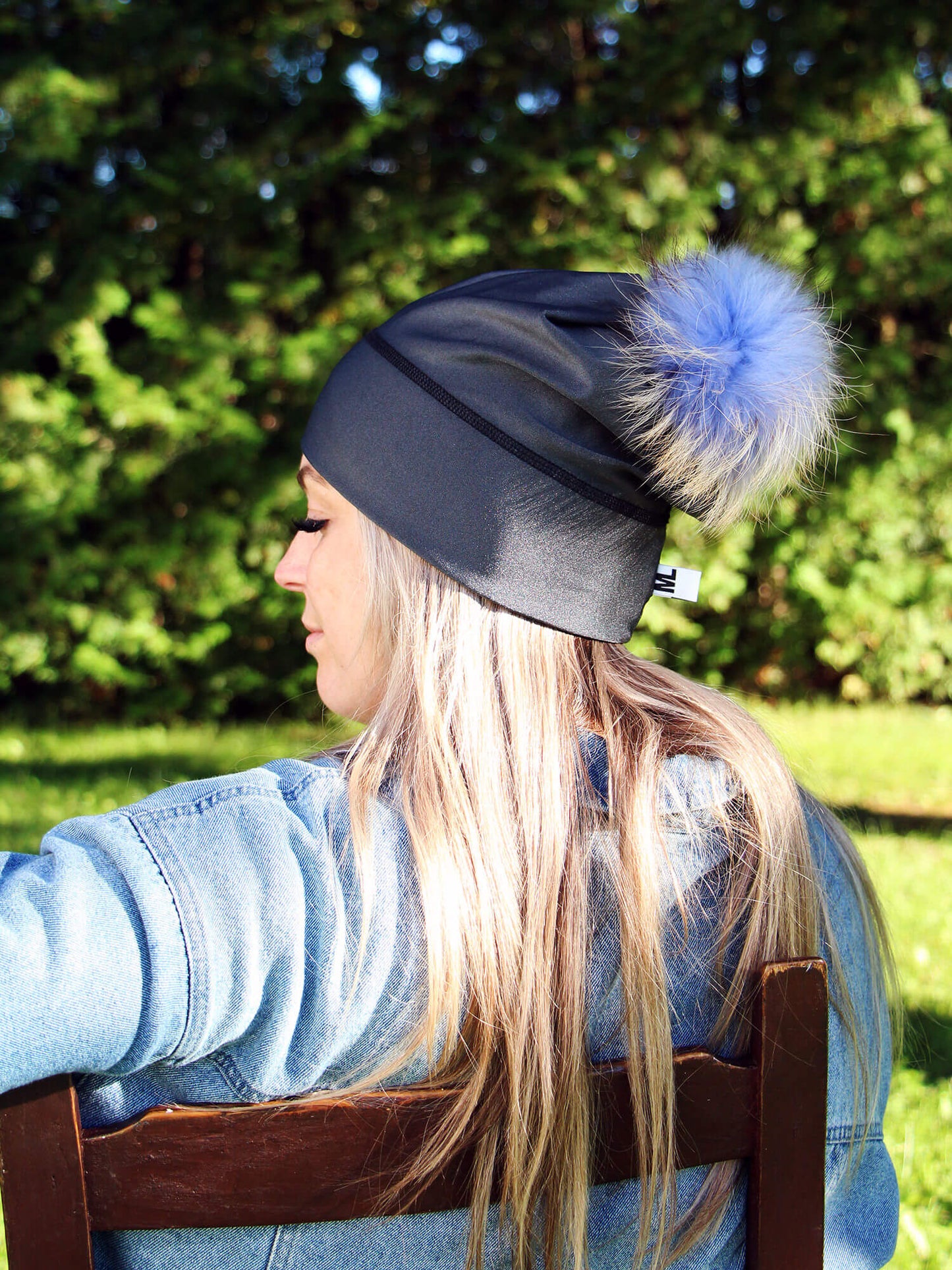 Pompons BLEU PÂLE pour tuques