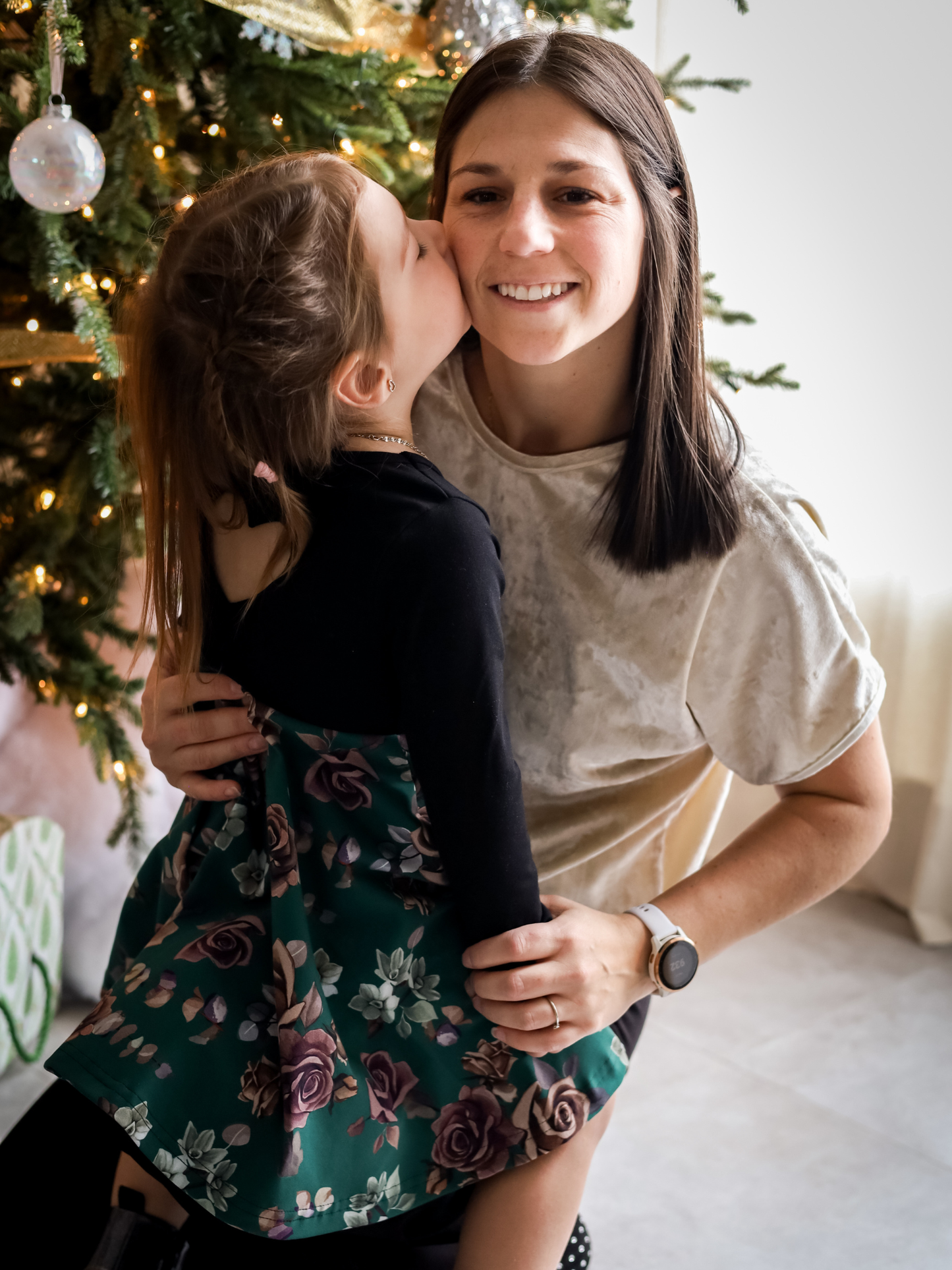 Robe Abi - Noir/Fleurs fond émeraude