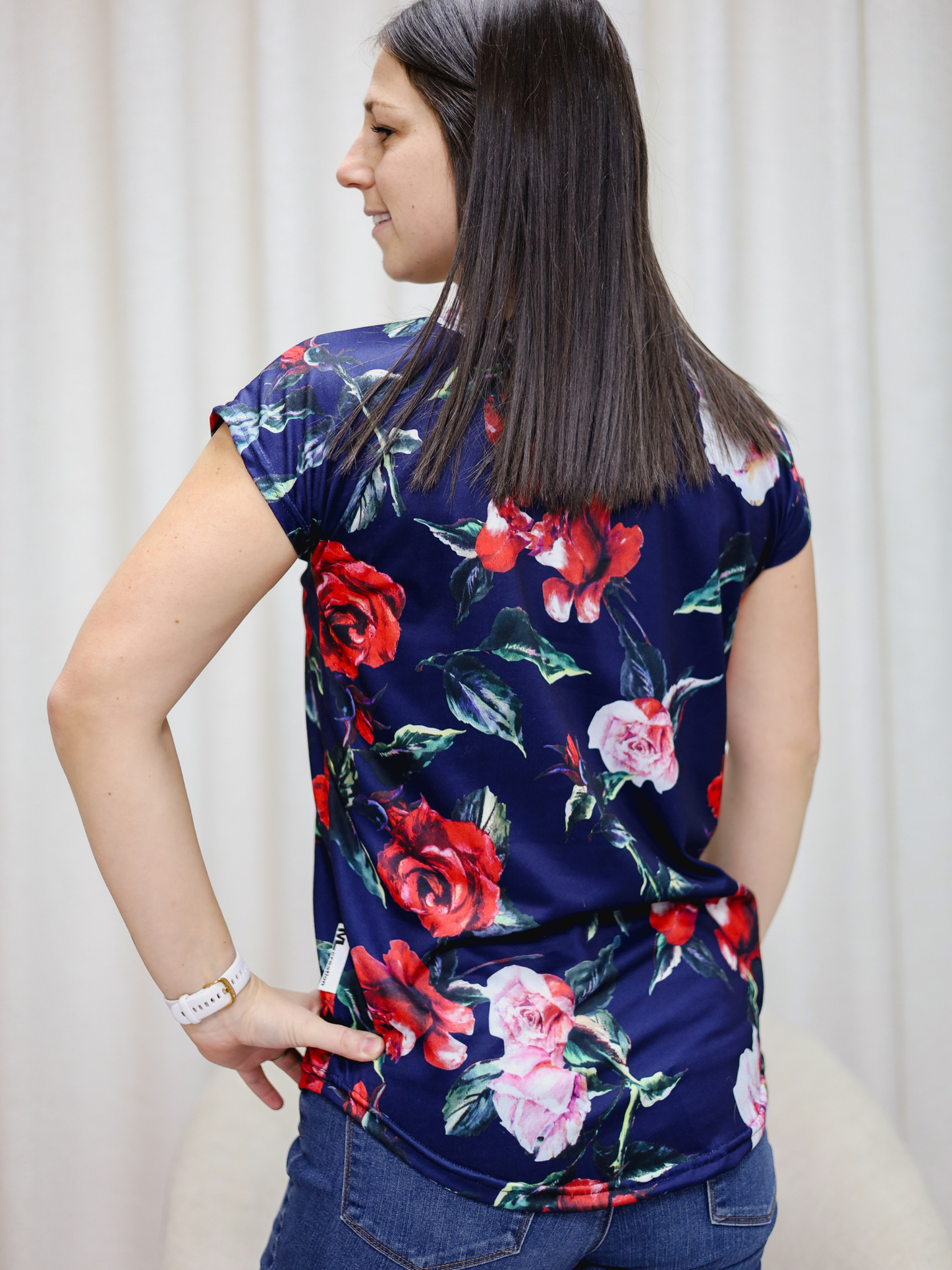 T-Shirt Kim - Fleurs fond bleu